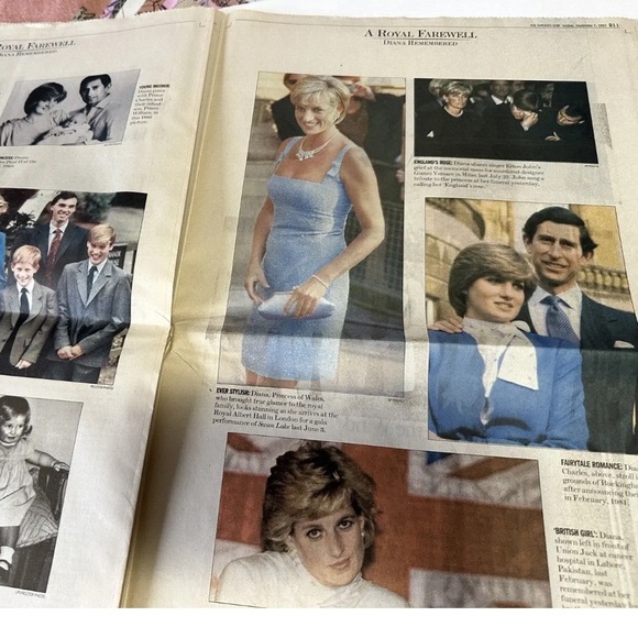 1997 The Sunday Star Newspaper Princess Diana Goodbye England's Rose - Sep.7/97 - Picture 9 of 10